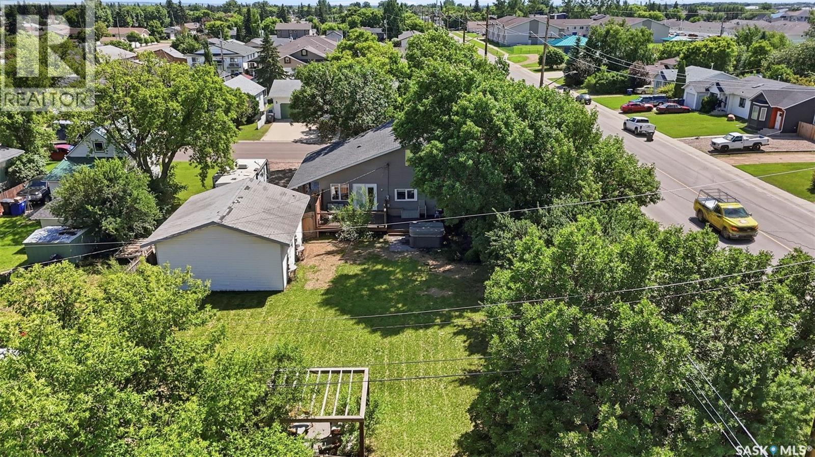 312 3rd Street W Property Photo 1