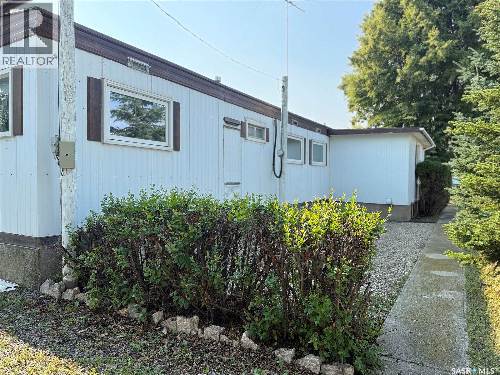 710 5th Avenue W Property Photo 40