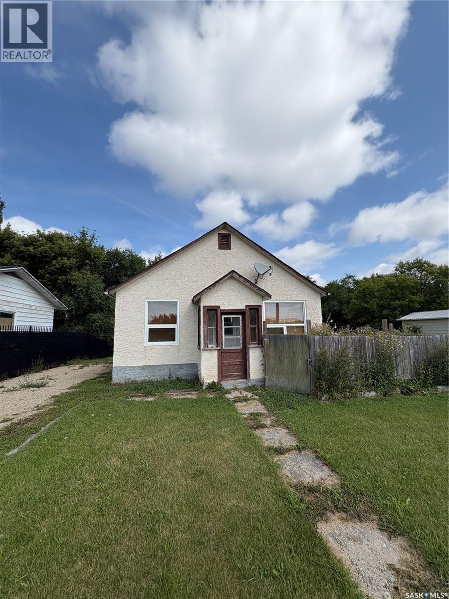 408 1st Avenue Property Photo 1