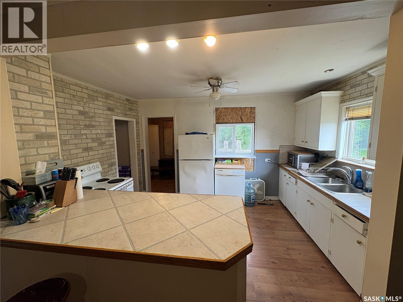 408 1st Avenue Property Photo 6