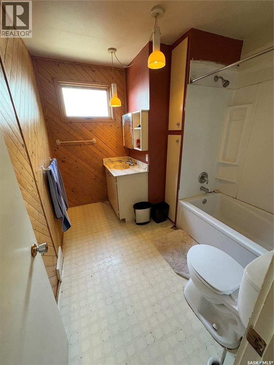 408 1st Avenue Property Photo 8