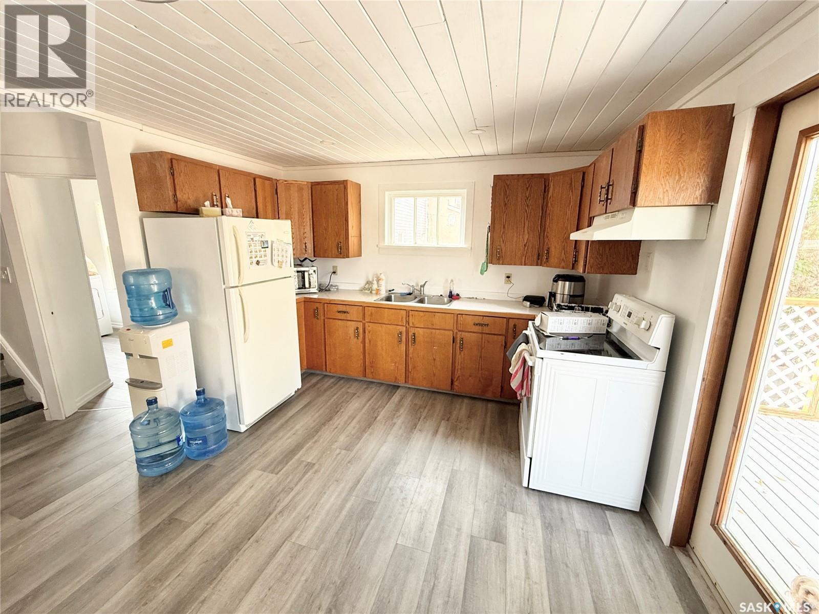 325 3rd Avenue S Property Photo 11