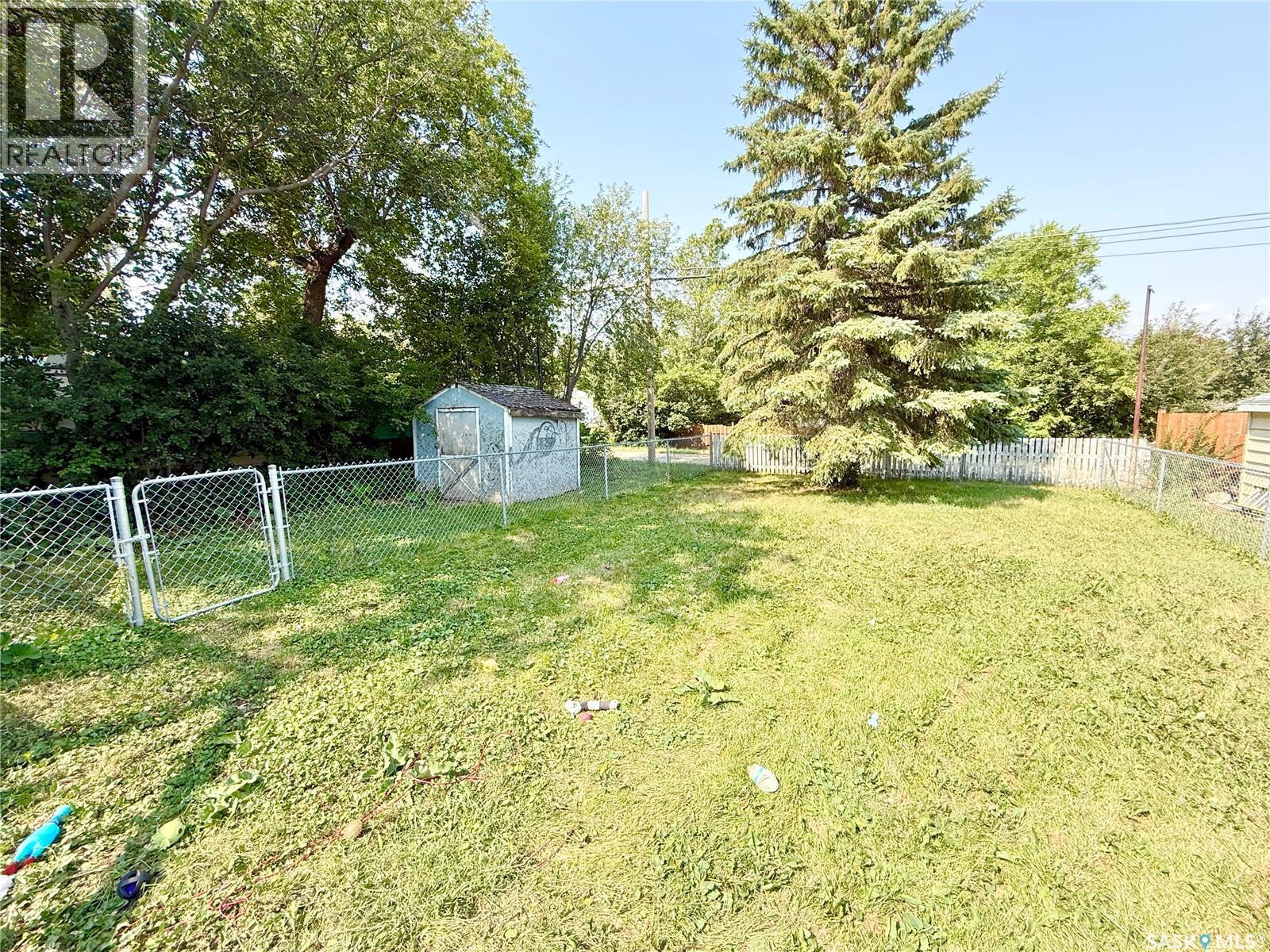 325 3rd Avenue S Property Photo 23