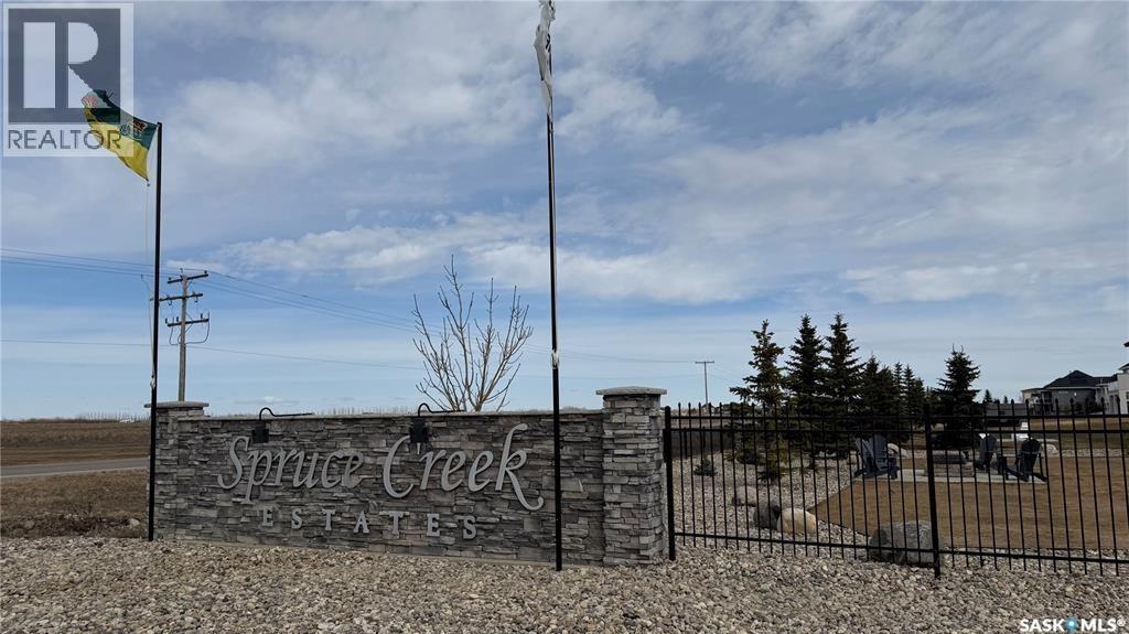 325 Spruce Creek Crescent Photo de la propriété 1