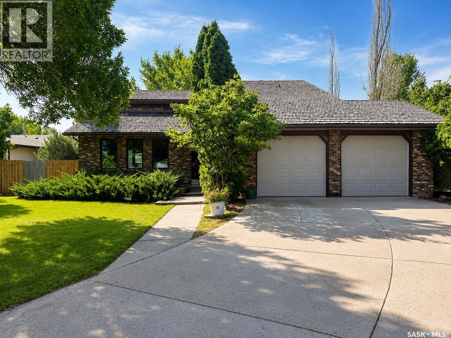 895 Brimacombe DRIVE