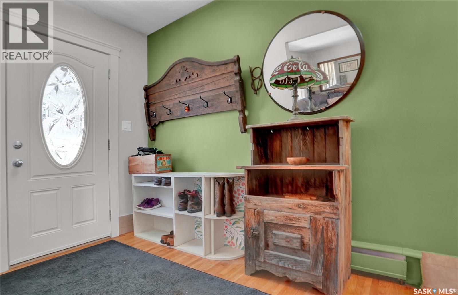 520 3rd Avenue E Property Photo 5