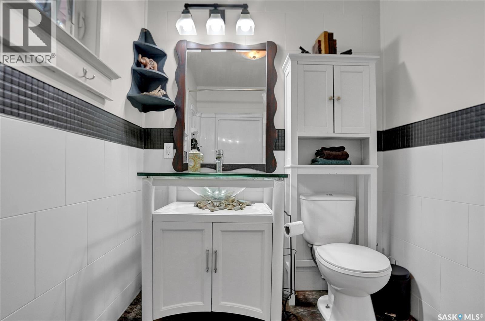 520 3rd Avenue E Property Photo 27