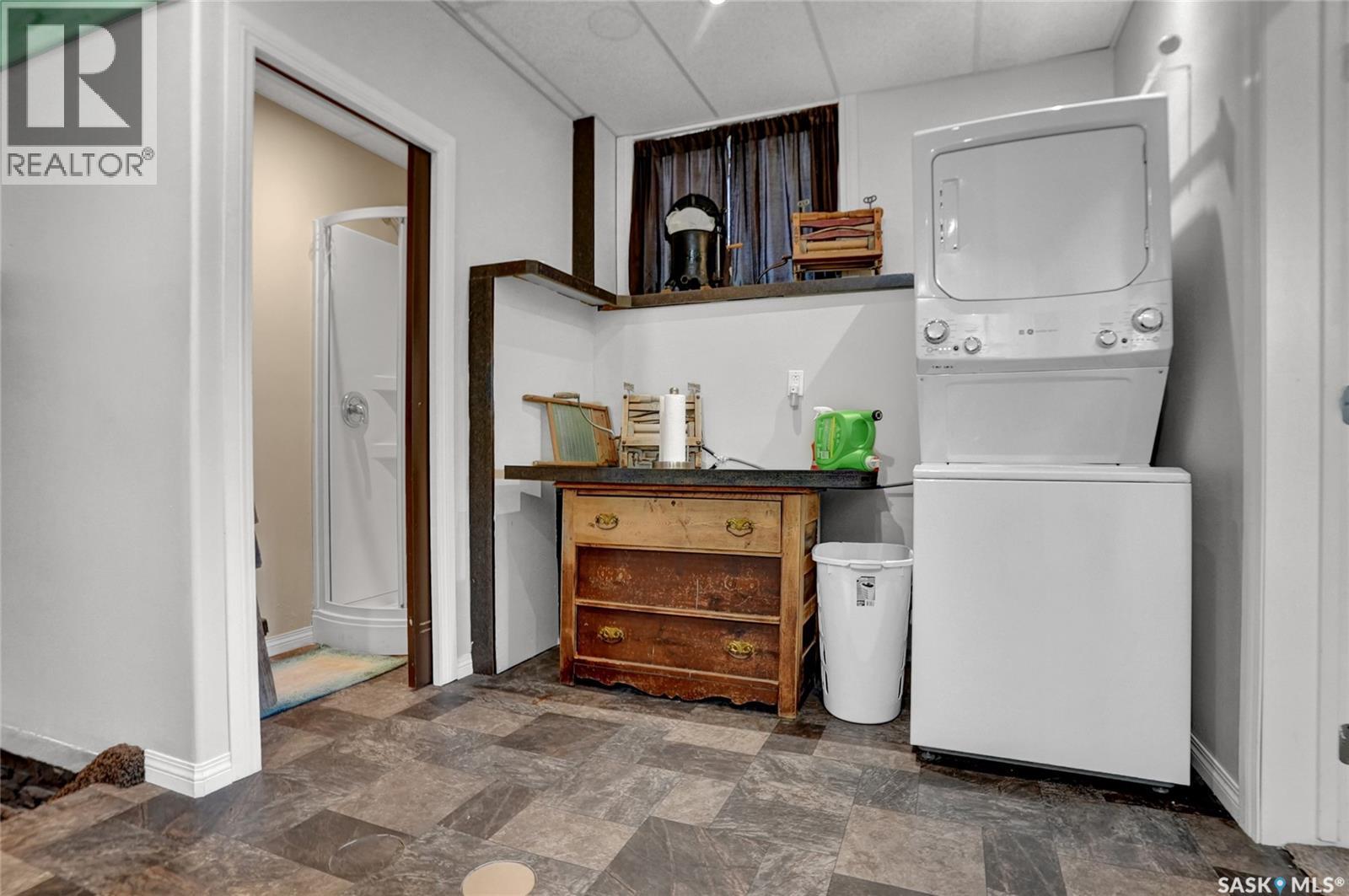 520 3rd Avenue E Property Photo 32