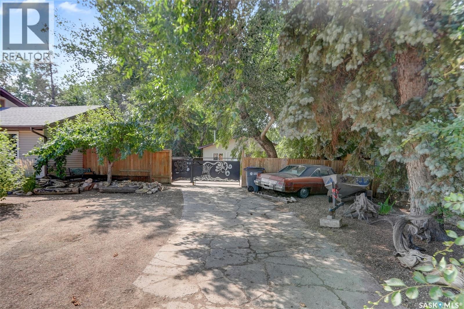 520 3rd Avenue E Property Photo 49