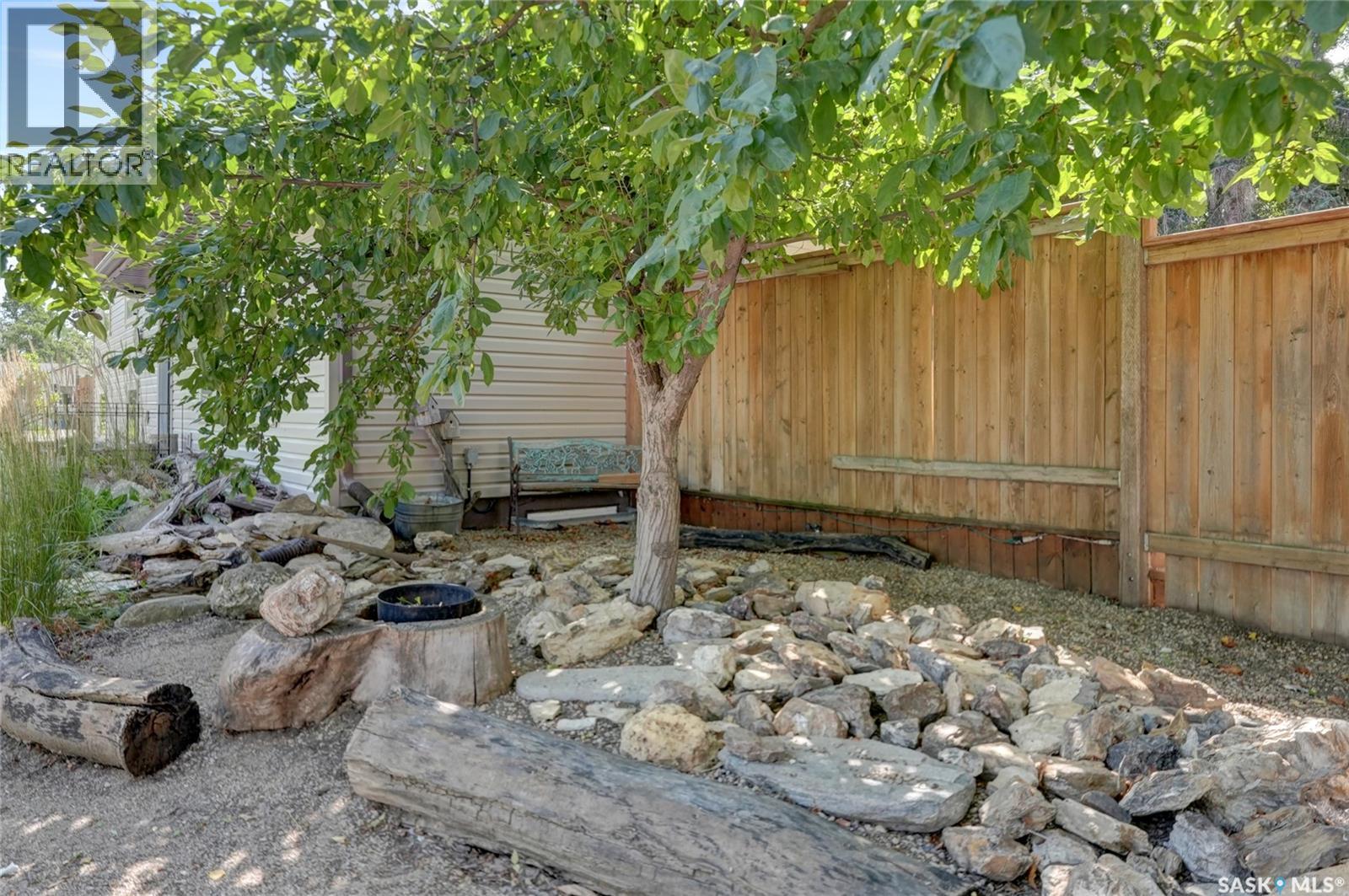 520 3rd Avenue E Property Photo 50