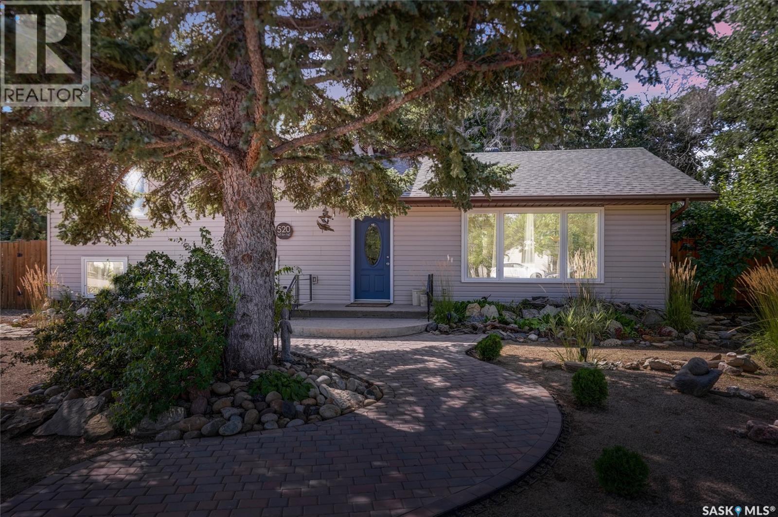 520 3rd Avenue E Property Photo 67