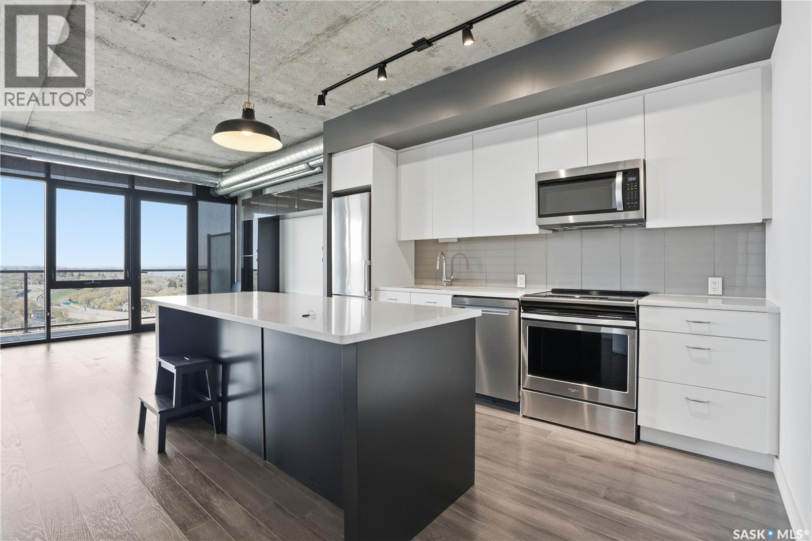 1705 490 2nd Avenue S Property Photo 9