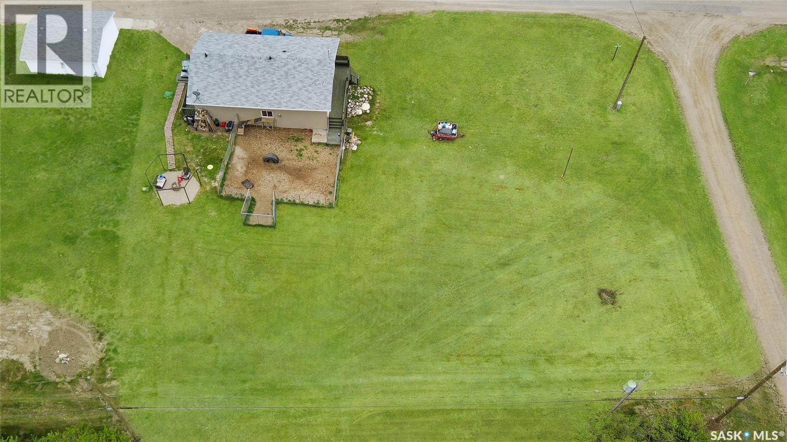800 Railway Avenue Property Photo 3
