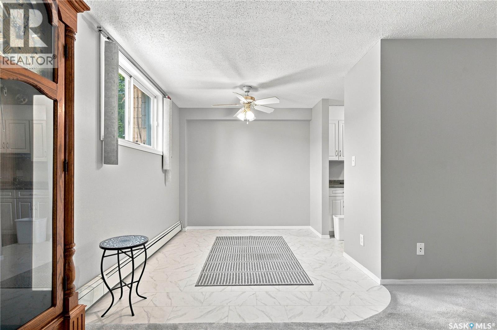 2 111 St Lawrence Crescent Property Photo 11