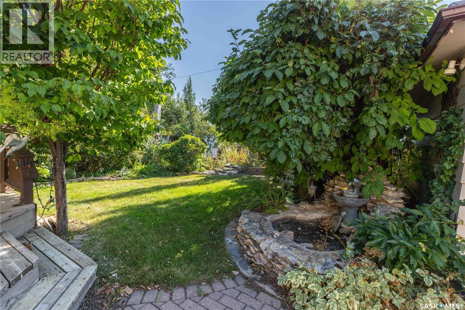 27 Ellison Crescent Property Photo 40