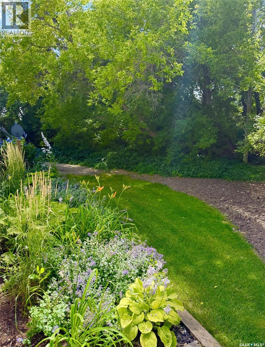 Seier Acreage Property Photo 11