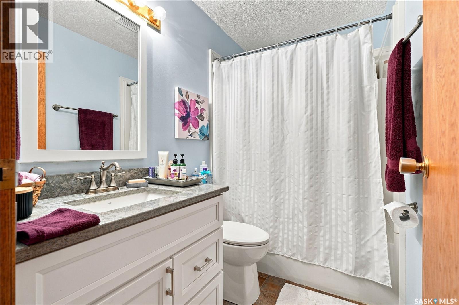 404 9th Avenue Property Photo 18