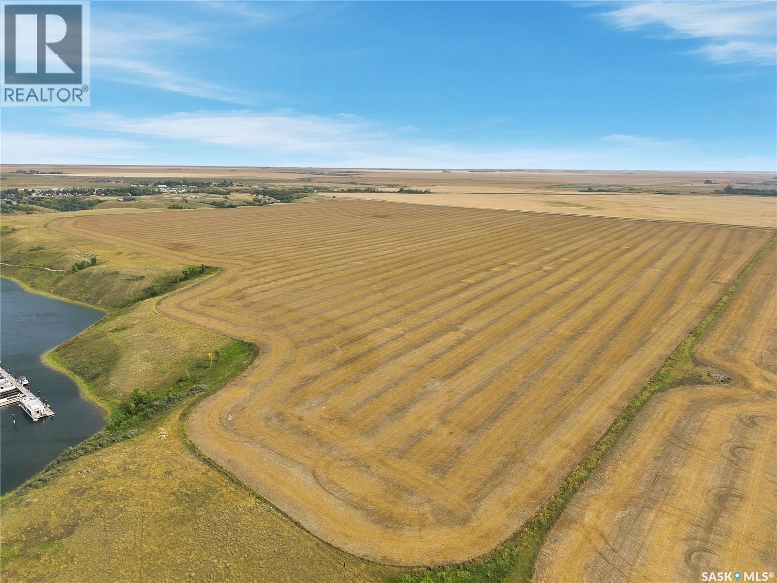 Book Farmland Property Photo 1