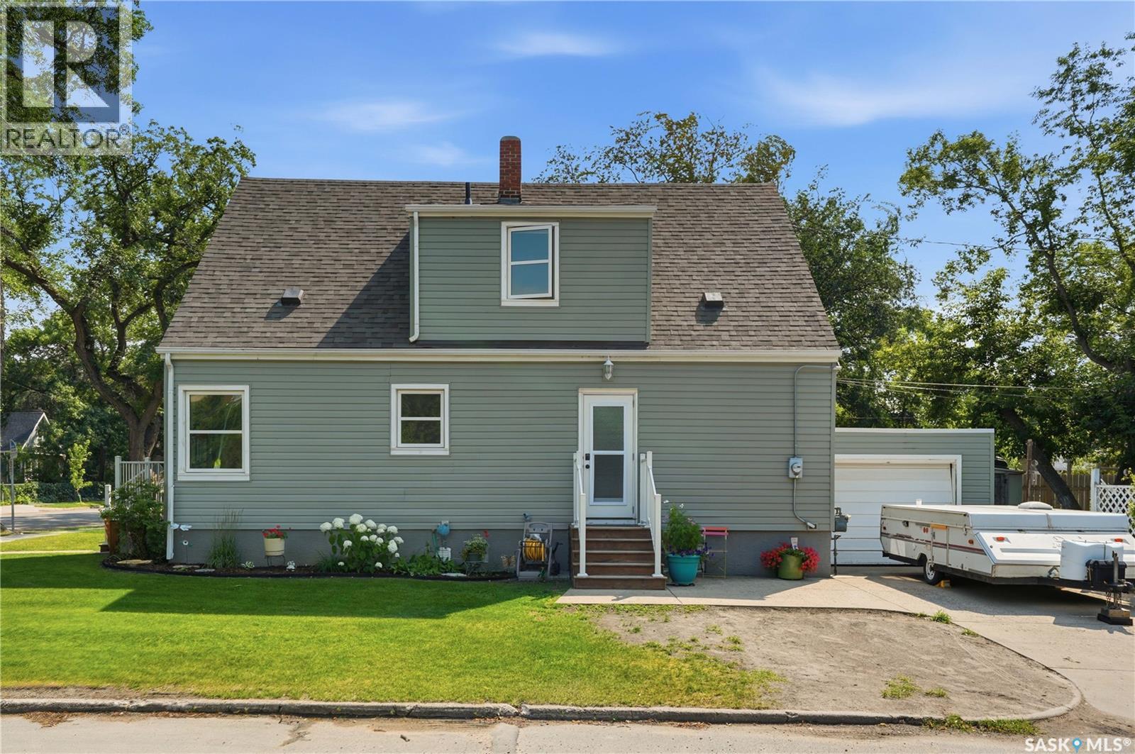 1502 Lorne Avenue Property Photo 3