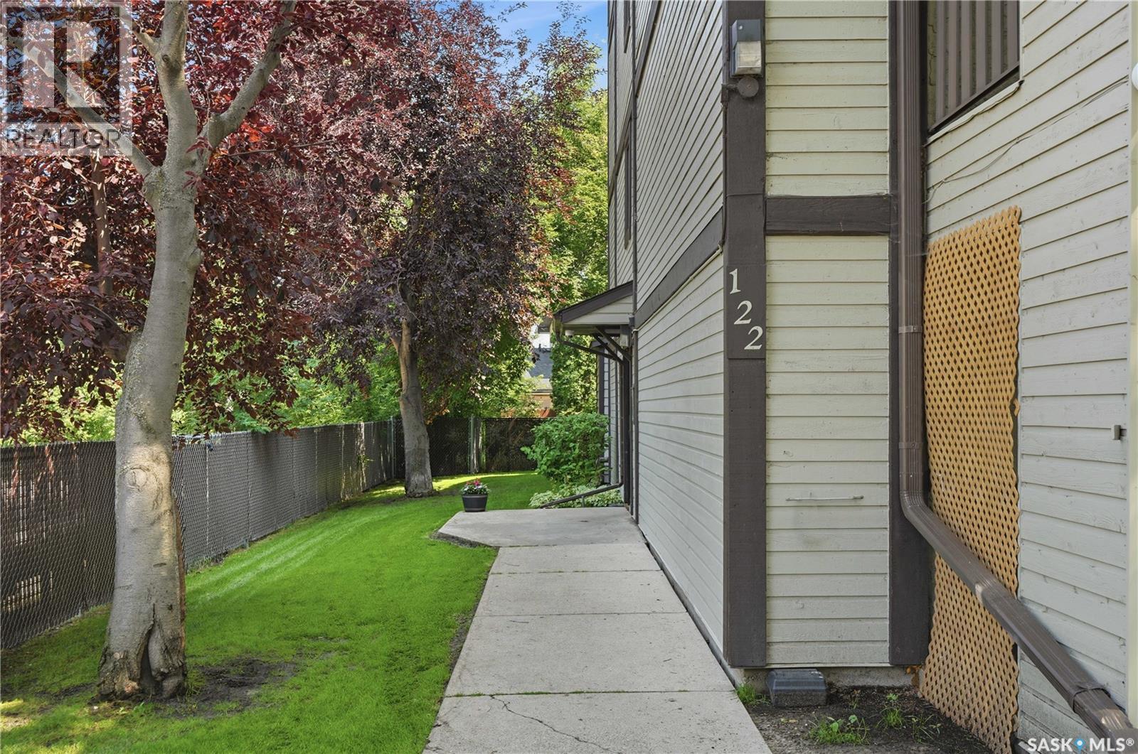 219 122 Edinburgh Place Property Photo 31