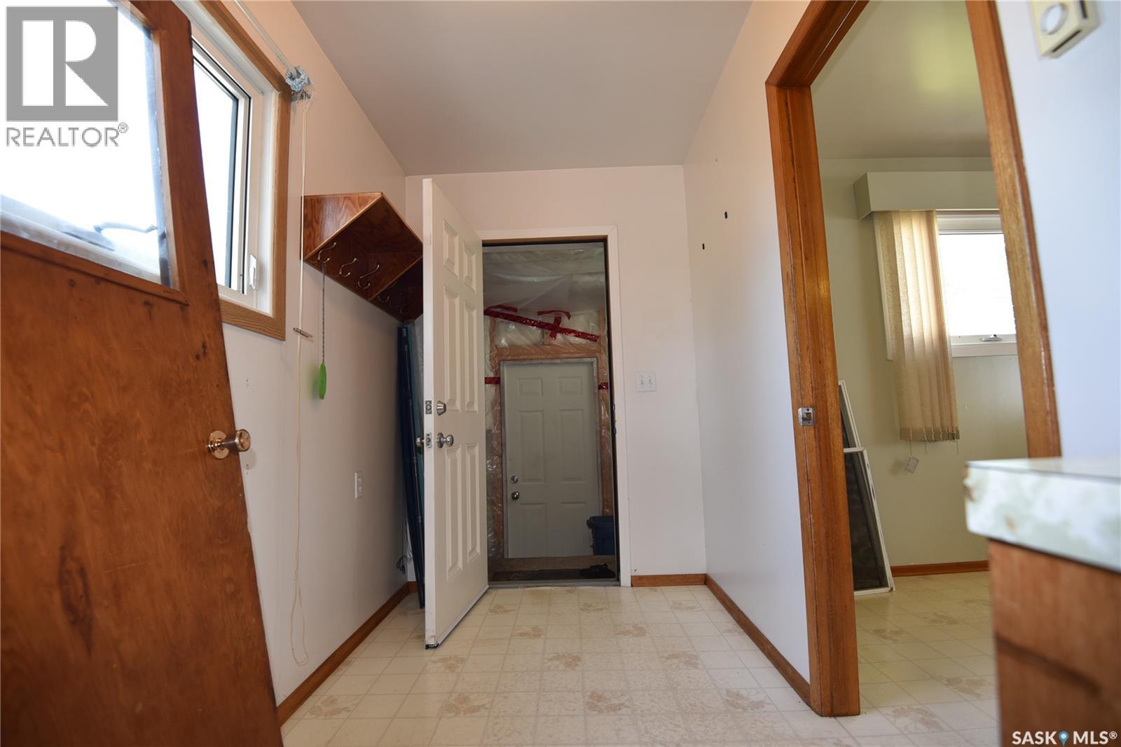 220 5th Street W Property Photo 5