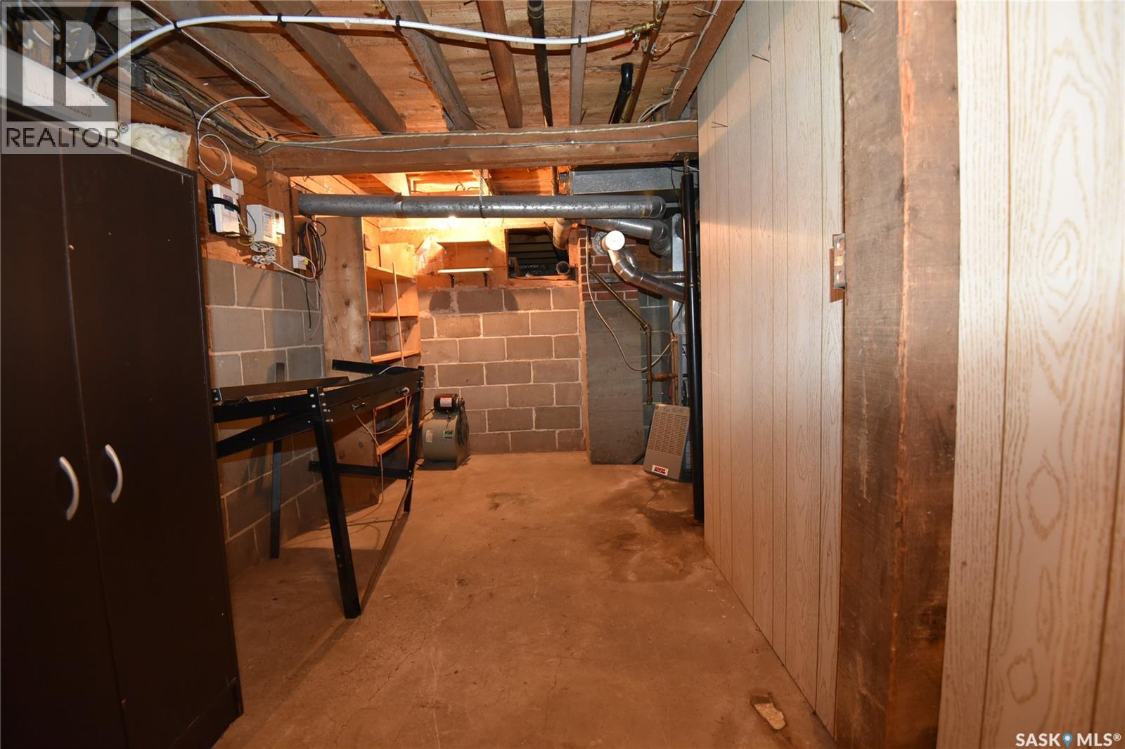 220 5th Street W Property Photo 22