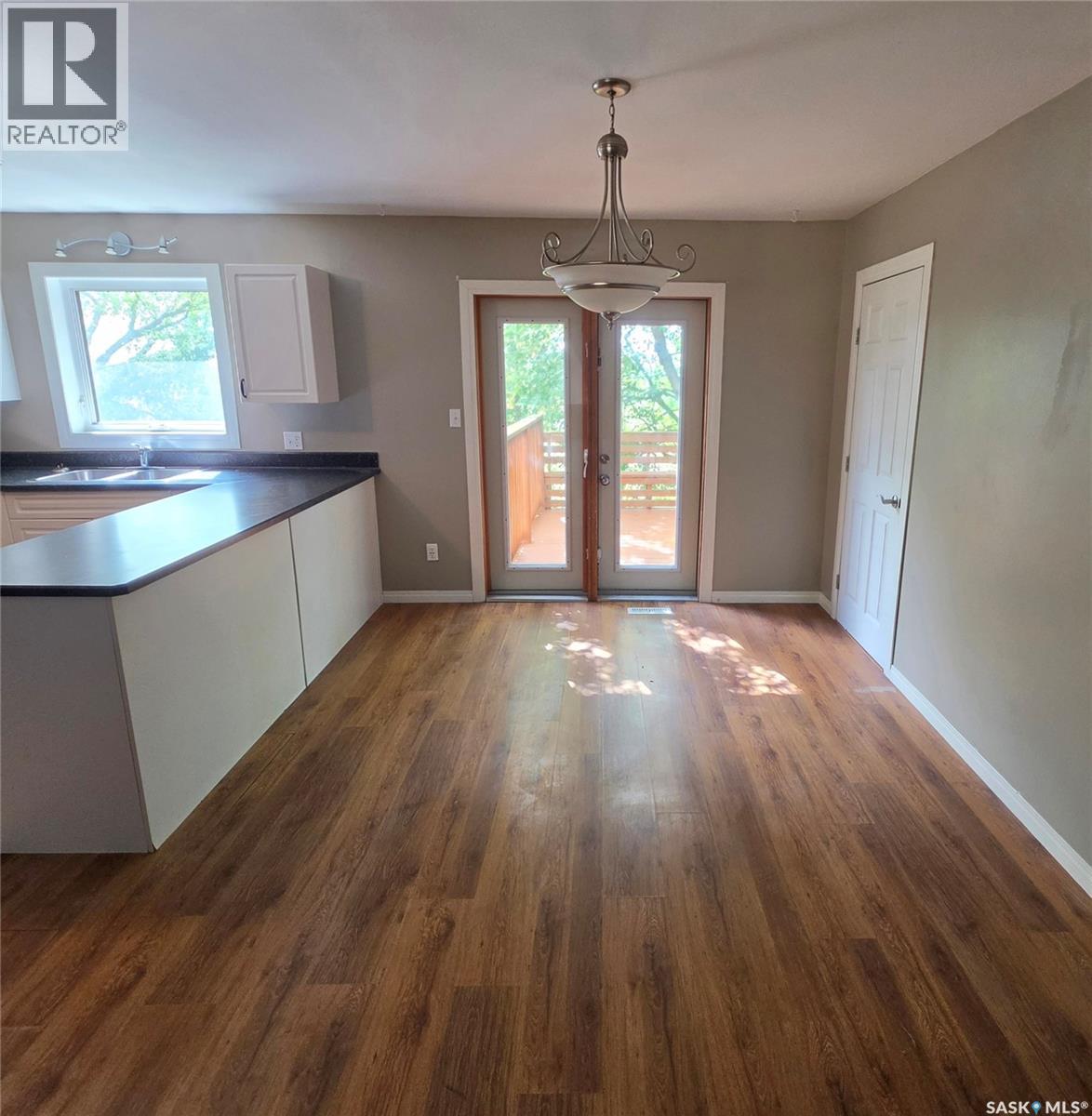 327 1st Avenue Nw Property Photo 7