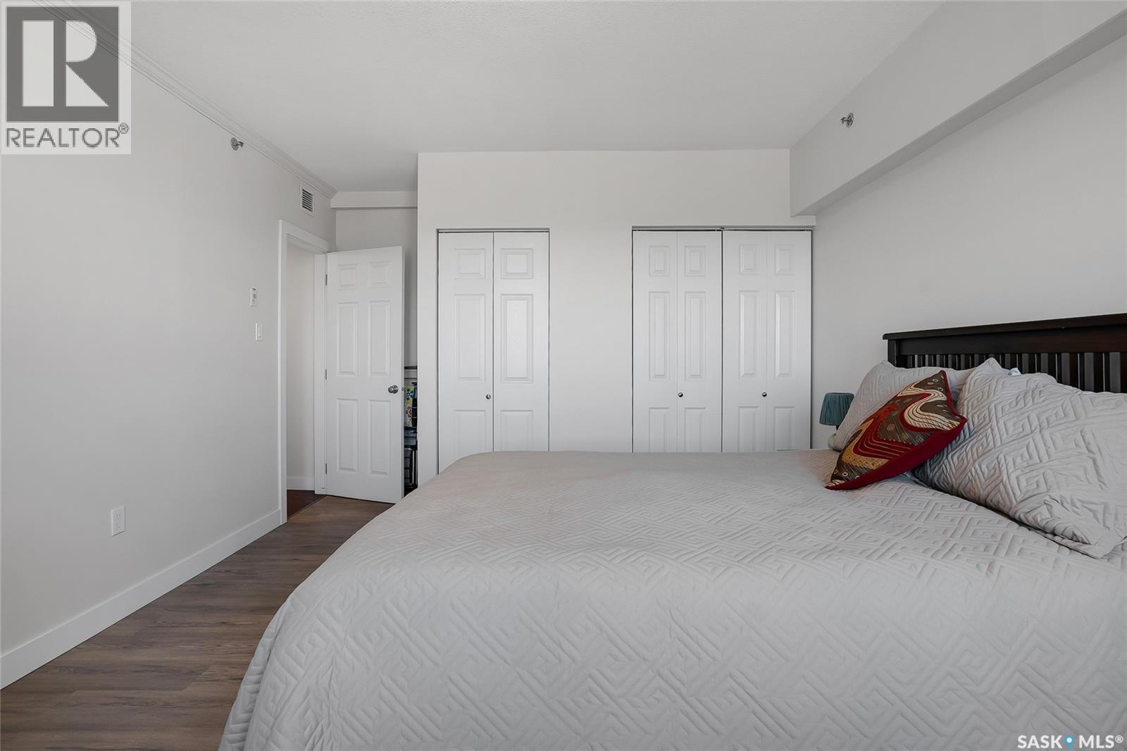 Penthouse B 537 4th Avenue N Property Photo 28