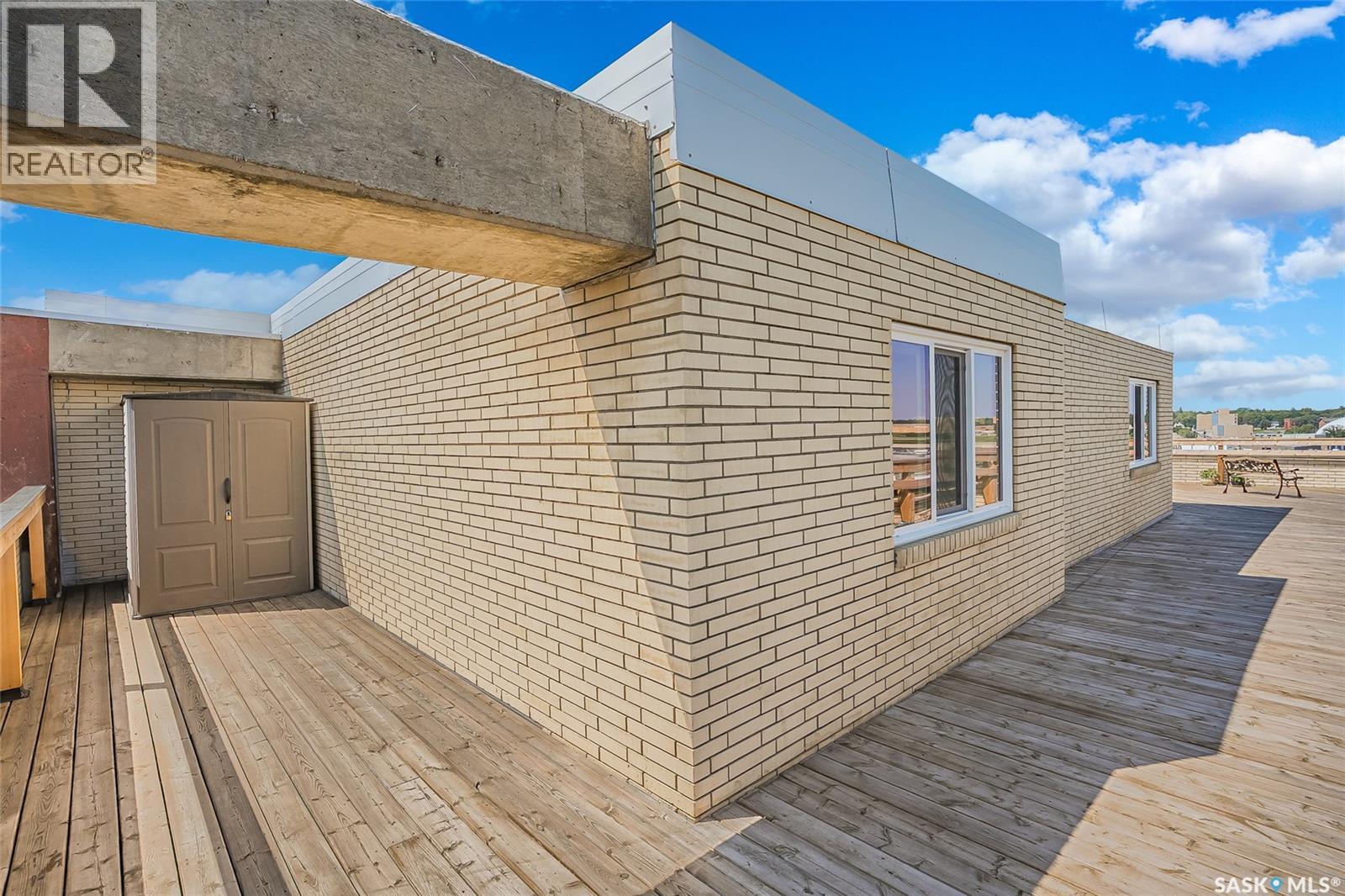 Penthouse B 537 4th Avenue N Property Photo 34