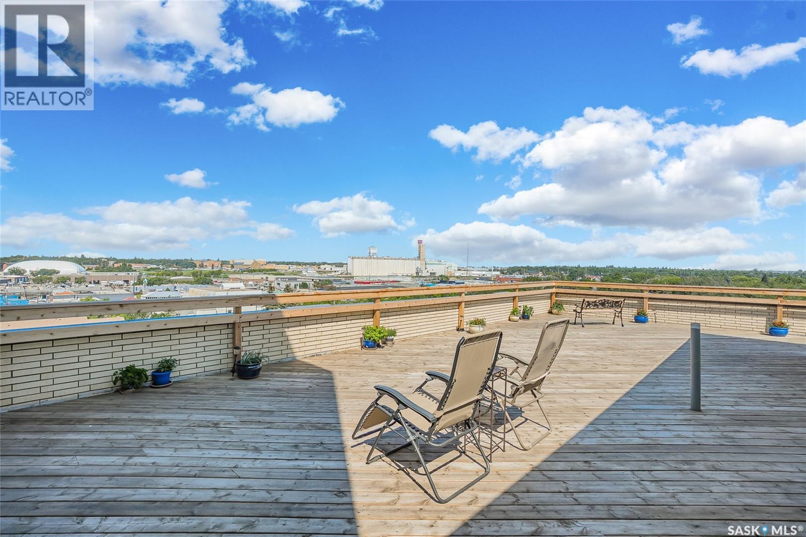 Penthouse B 537 4th Avenue N Property Photo 40