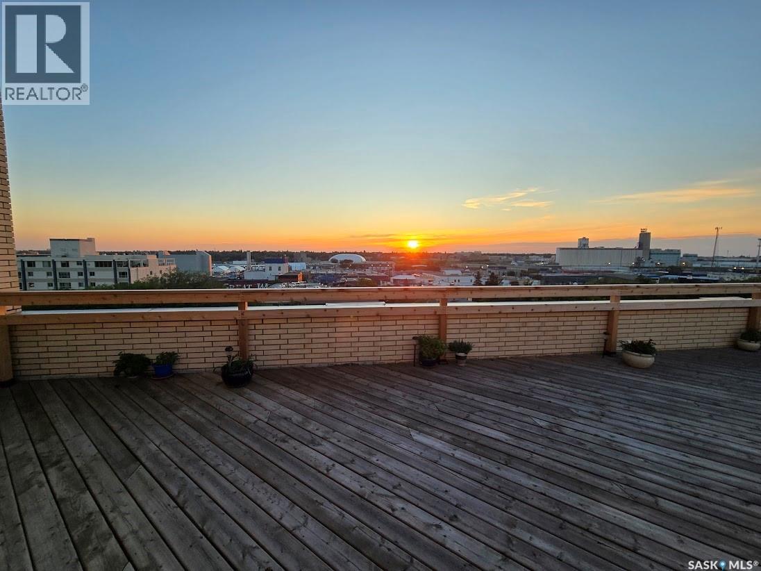 Penthouse B 537 4th Avenue N Property Photo 48