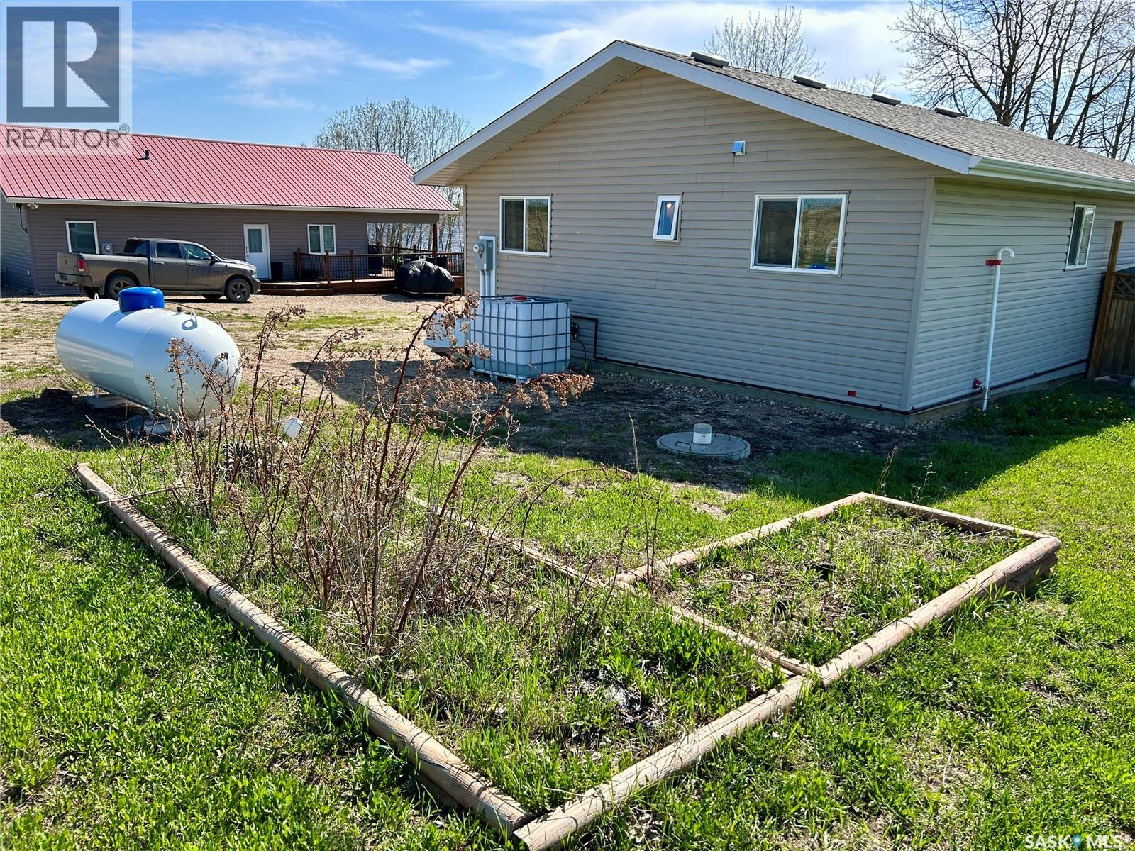 2 Willow Road Property Photo 27