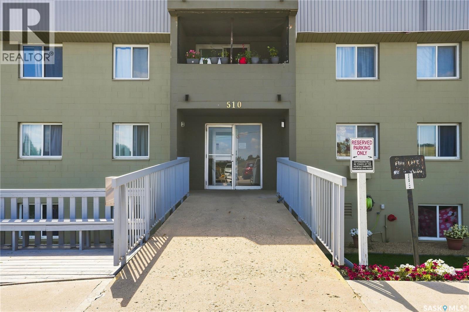 409 510 Laurier Street Property Photo 1
