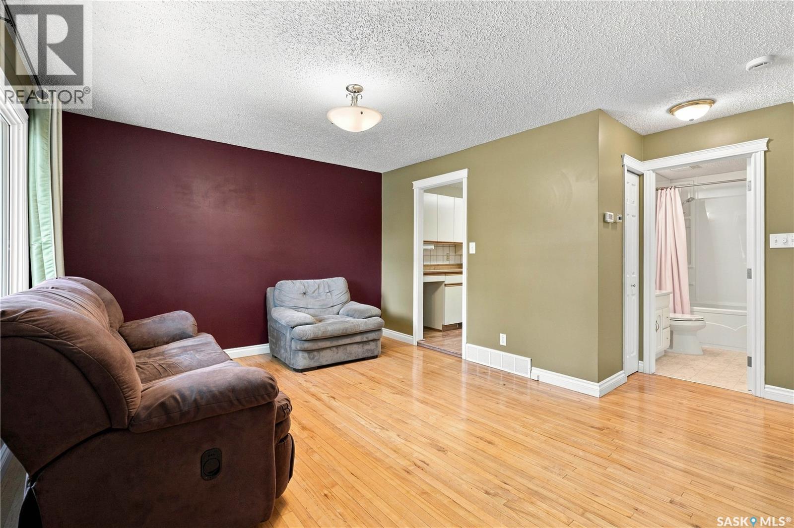 131 112th Street W Property Photo 16