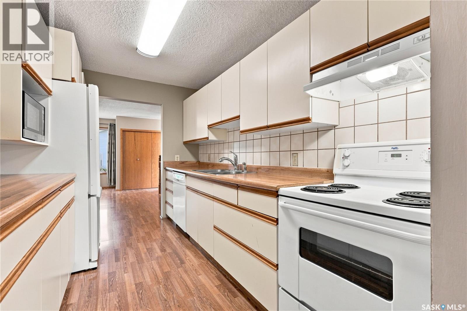 131 112th Street W Property Photo 26