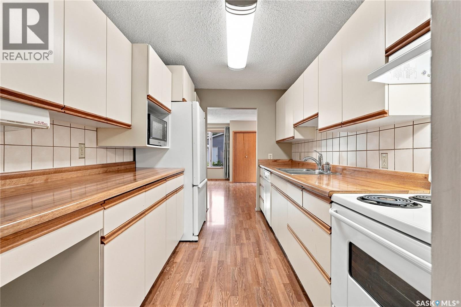 131 112th Street W Property Photo 27
