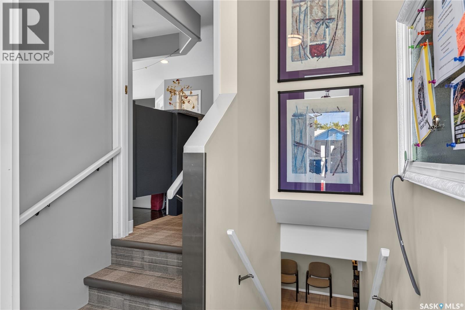1226 22nd Street W Property Photo 18