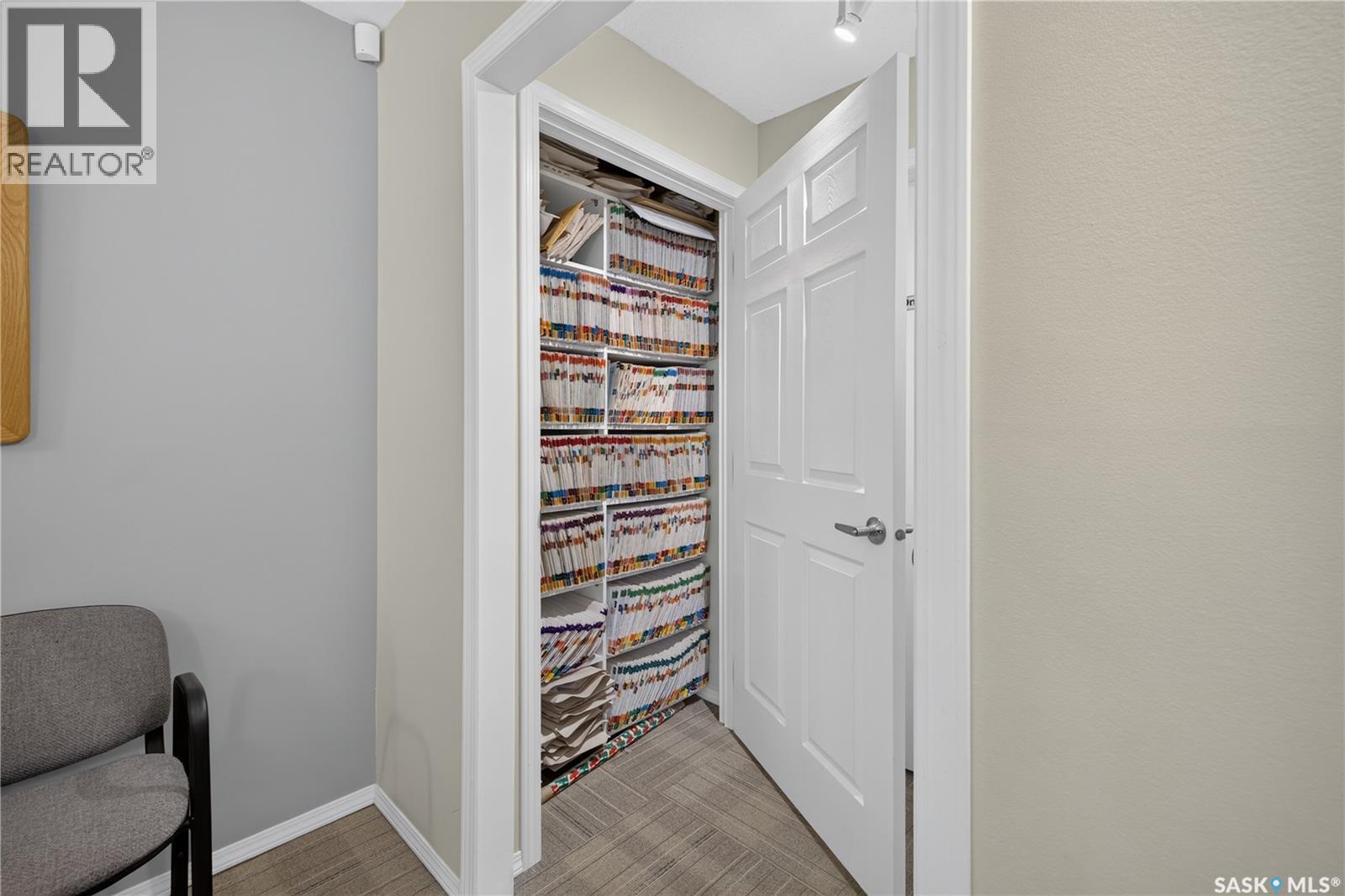 1226 22nd Street W Property Photo 25