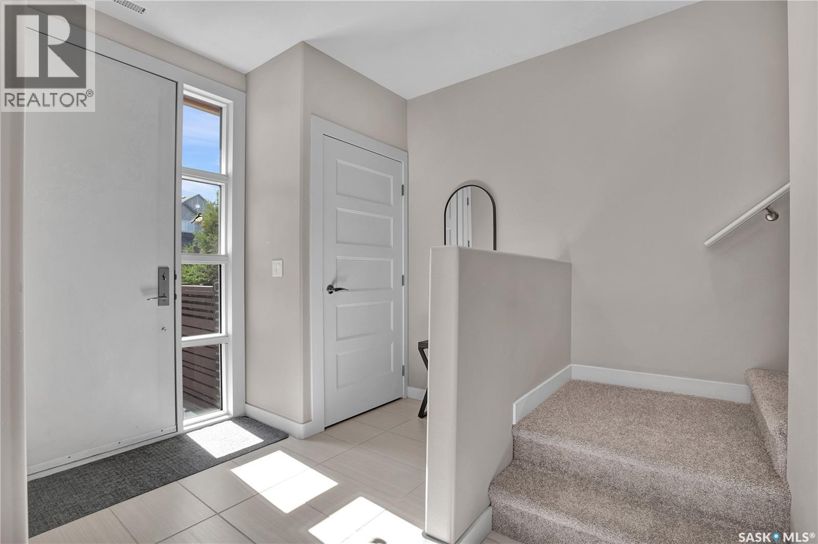 26 103 Willis Crescent Property Photo 3