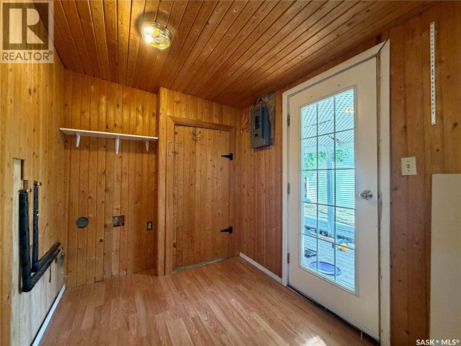 553 2nd Avenue Nw Property Photo 8