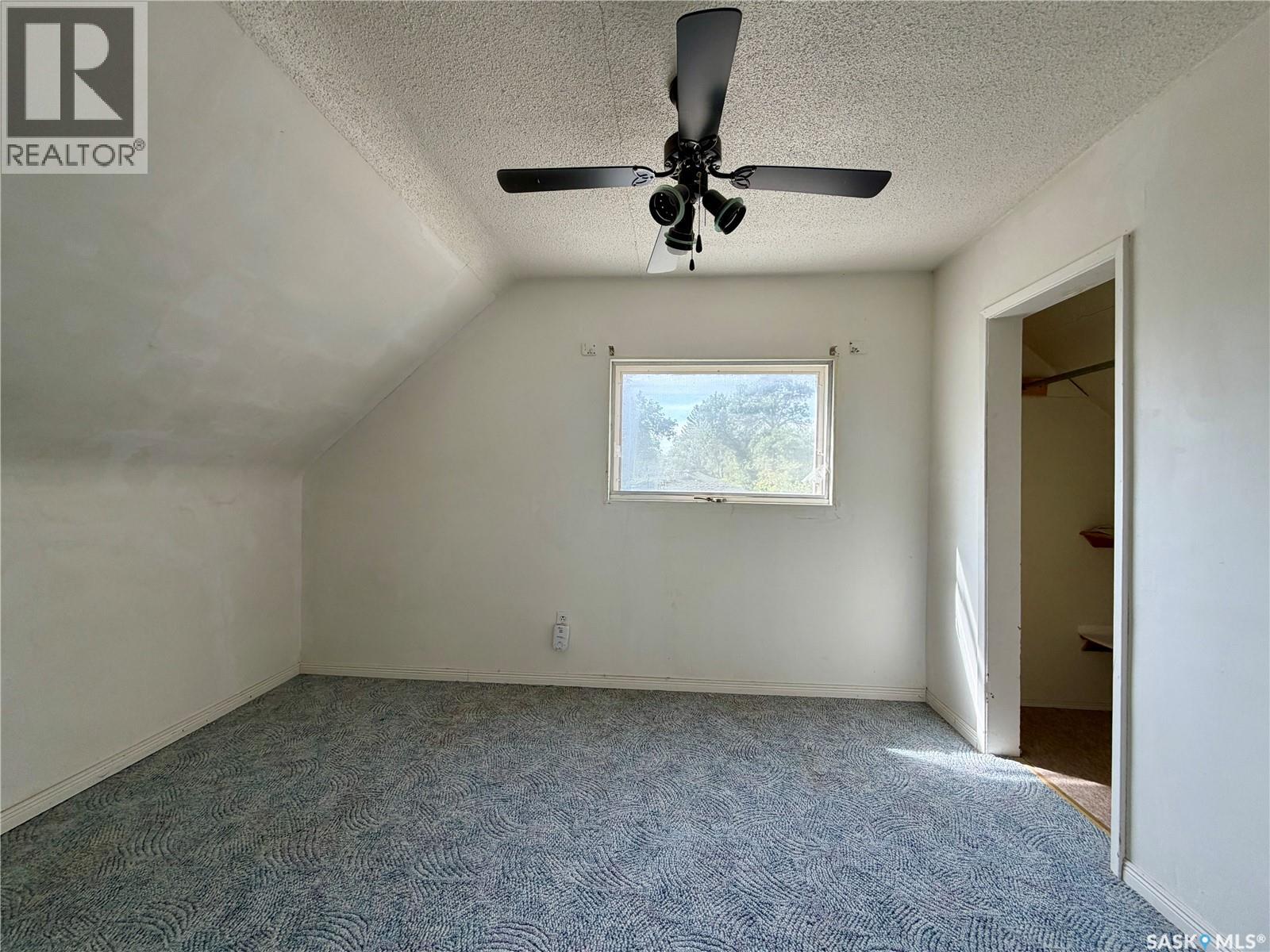553 2nd Avenue Nw Property Photo 10
