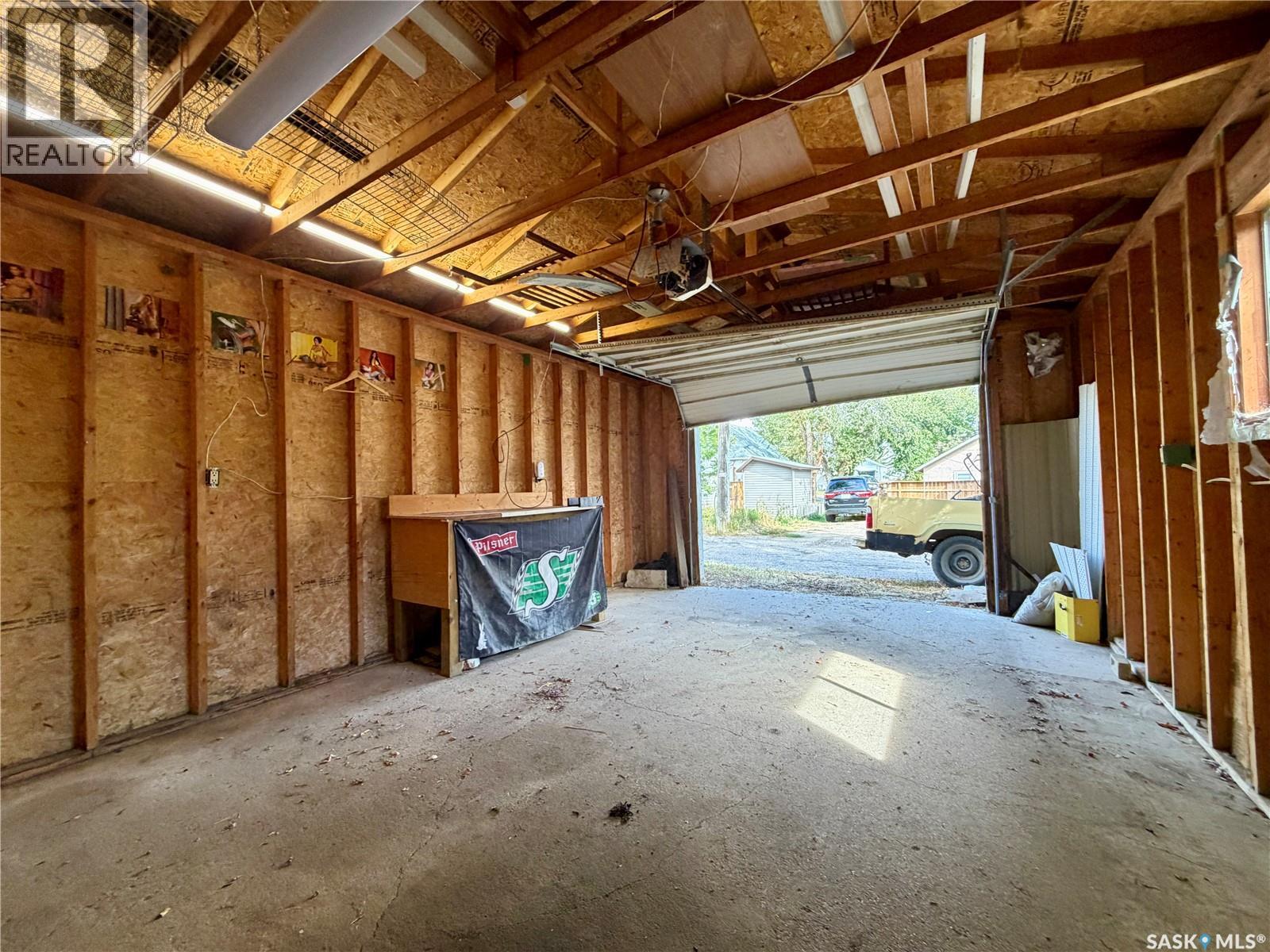 553 2nd Avenue Nw Property Photo 15