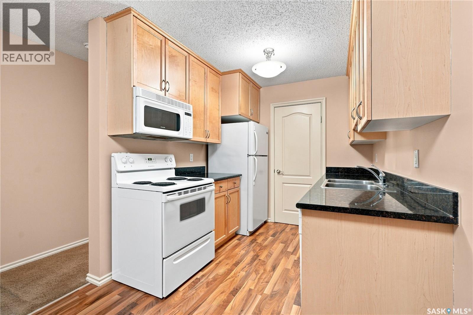 207e 1121 Mckercher Drive Property Photo 11