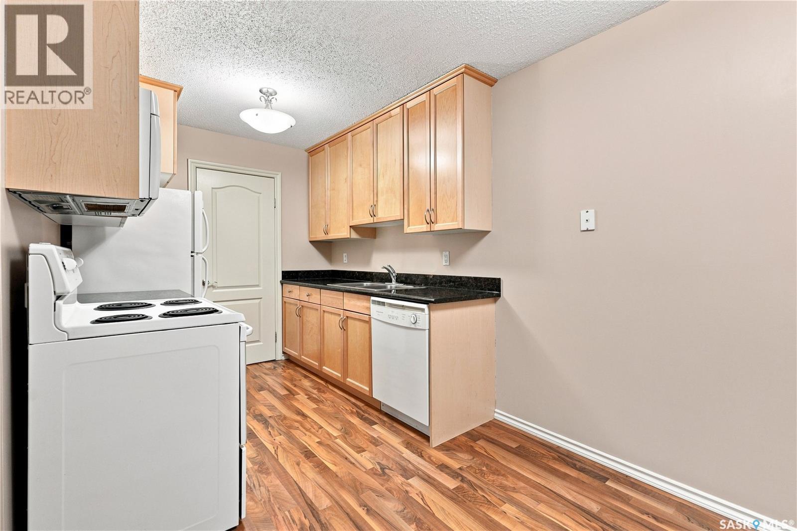 207e 1121 Mckercher Drive Property Photo 12