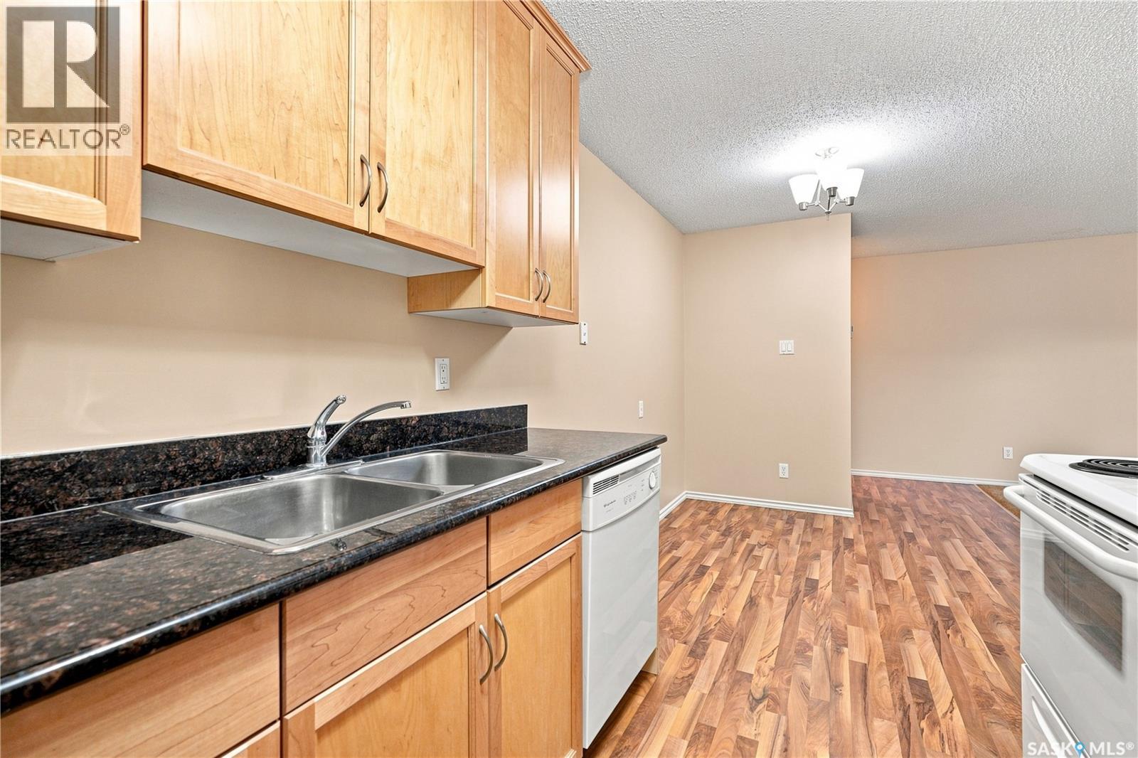 207e 1121 Mckercher Drive Property Photo 15