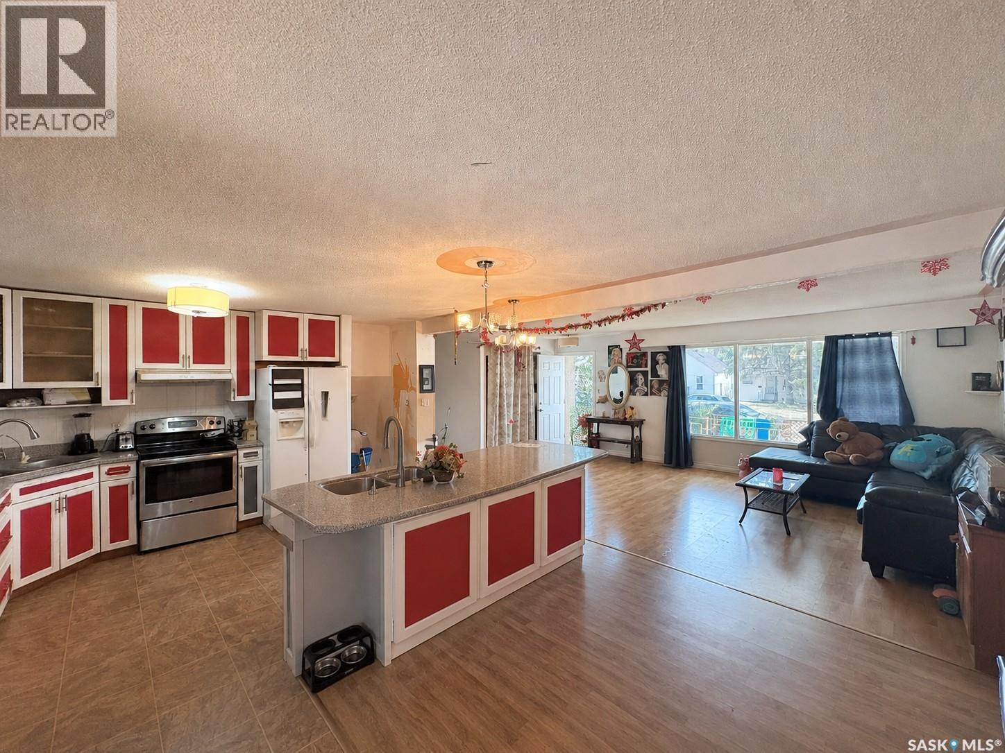 317 Halifax Street Property Photo 6