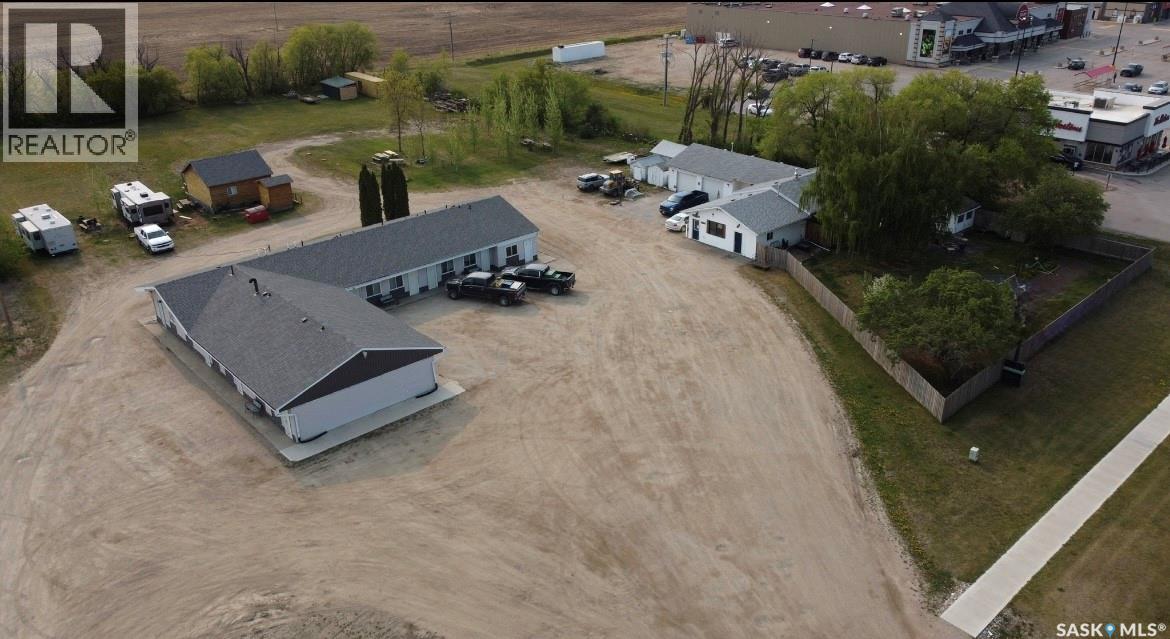 1401 35 Highway S Property Photo 7