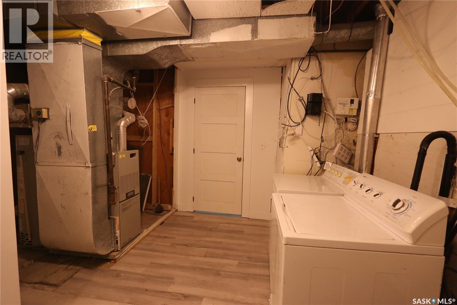 903 Robinson Street Property Photo 27