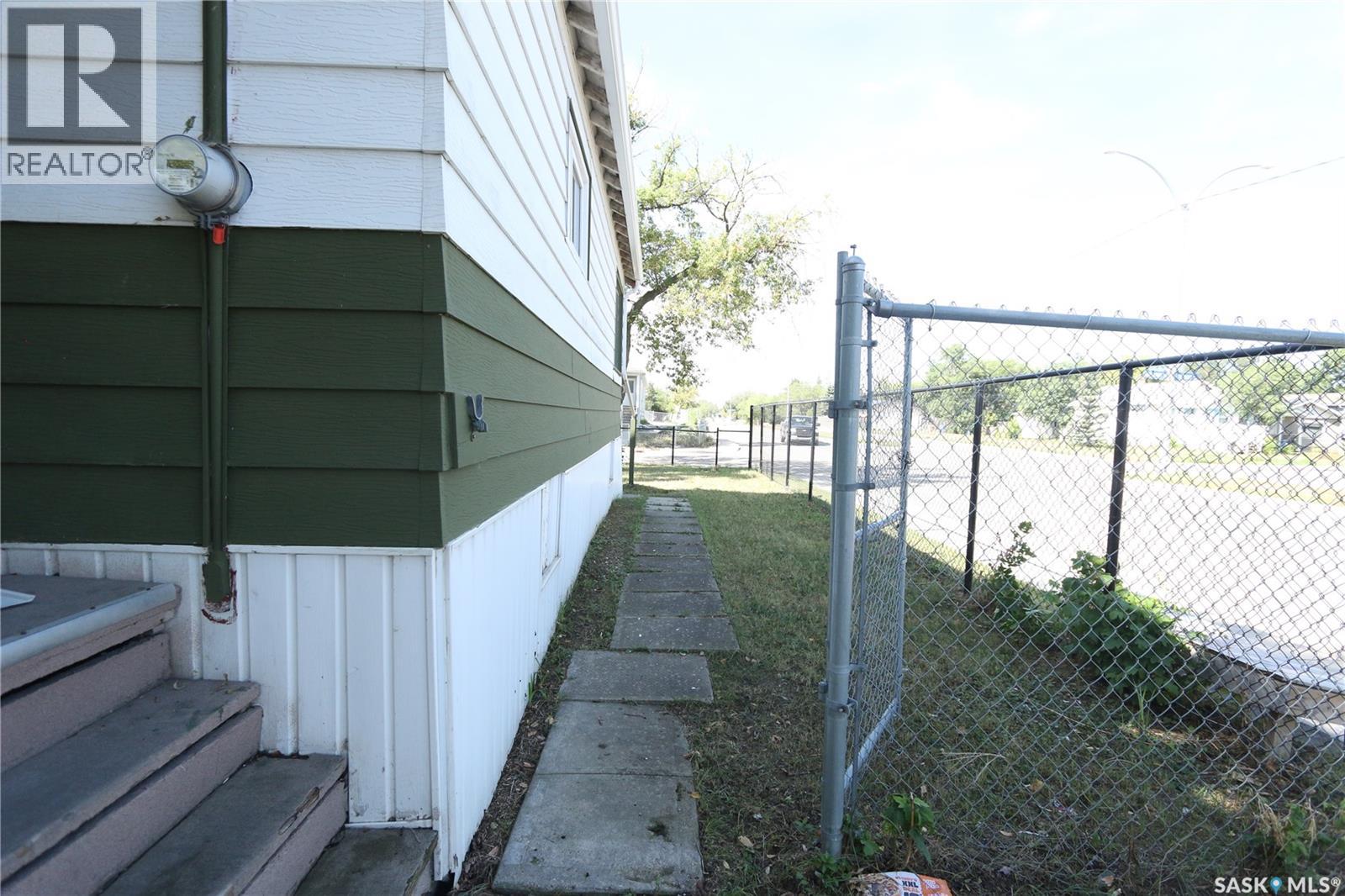903 Robinson Street Property Photo 37
