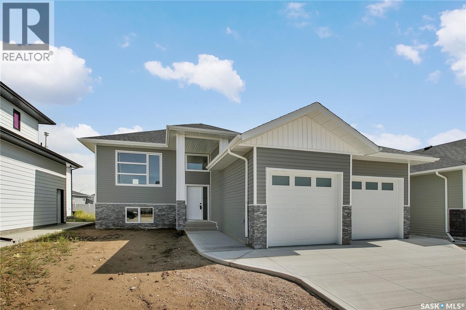 836 Ballesteros Crescent Property Photo 1